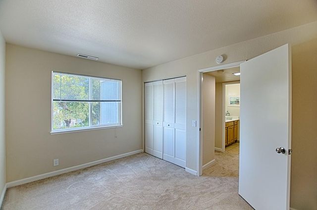 136 Canfield Avenue A, Santa Cruz, CA 95060