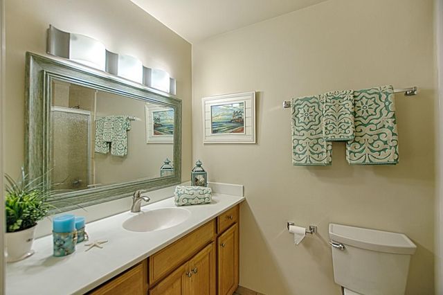 136 Canfield Avenue A, Santa Cruz, CA 95060