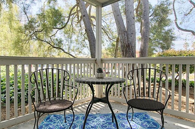 136 Canfield Avenue A, Santa Cruz, CA 95060
