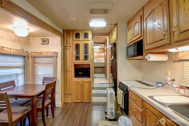 2061 Exit Road, Sumas, WA 98295