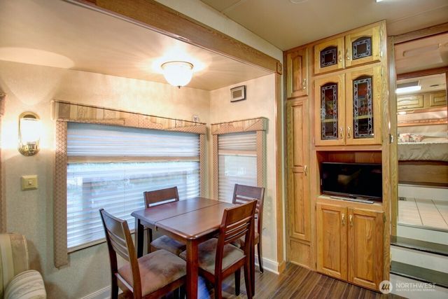 2061 Exit Road, Sumas, WA 98295