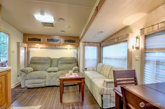 2061 Exit Road, Sumas, WA 98295