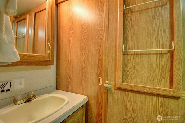 2061 Exit Road, Sumas, WA 98295