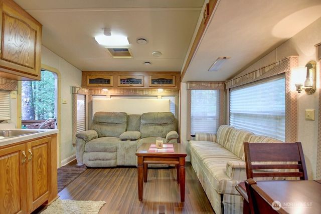2061 Exit Road, Sumas, WA 98295