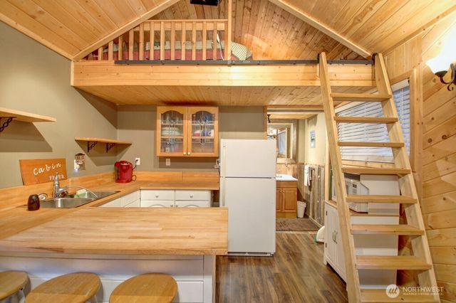 2061 Exit Road, Sumas, WA 98295