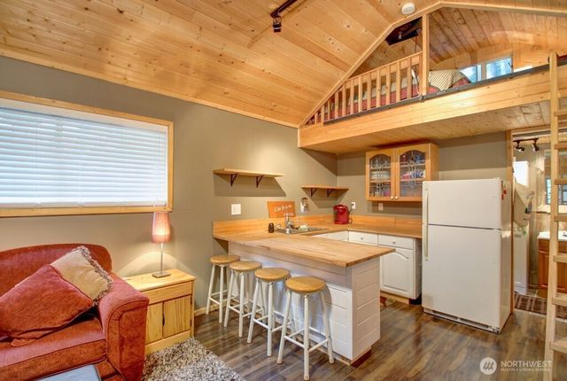 2061 Exit Road, Sumas, WA 98295