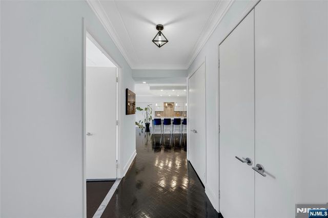 1077 River Road, Edgewater, NJ 07020