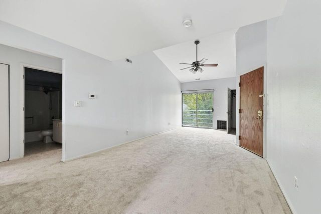 797 W Puetz ROAD, Oak Creek, WI 53154