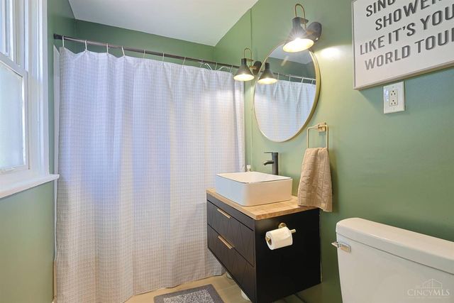 5052 Casa Loma Boulevard, Green Twp, OH 45238