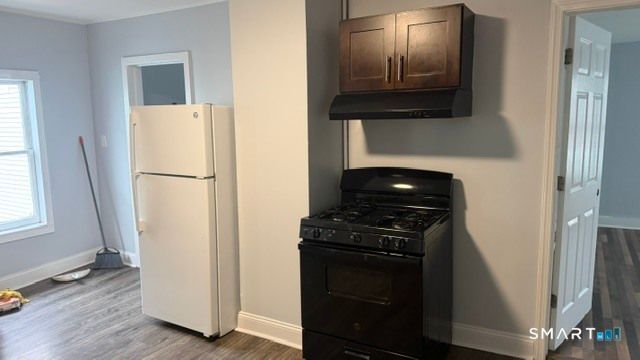 1087 Kossuth Street 2, Bridgeport, CT 06608