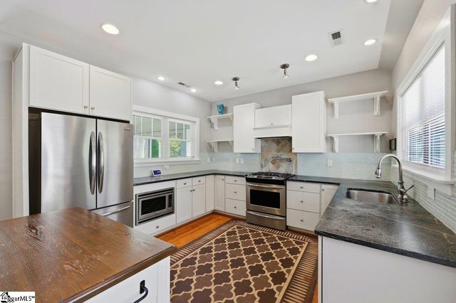 10 N Avondale Drive, Greenville, SC 29609