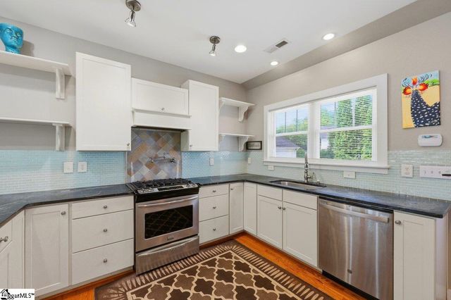 10 N Avondale Drive, Greenville, SC 29609