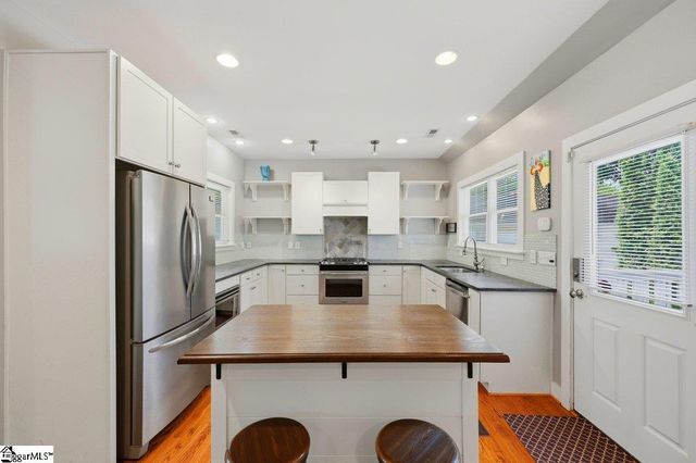 10 N Avondale Drive, Greenville, SC 29609