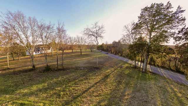 185 Bellwood Rd, Lebanon, TN 37087