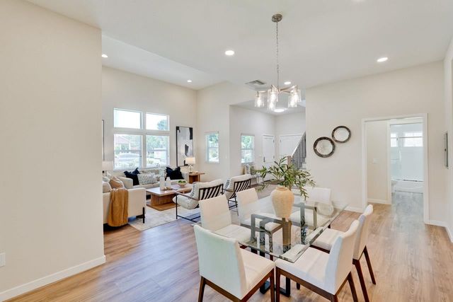 274 Skyview Court, Mountain View, CA 94043
