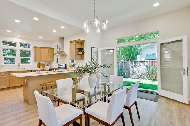 274 Skyview Court, Mountain View, CA 94043
