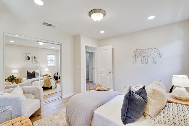 274 Skyview Court, Mountain View, CA 94043