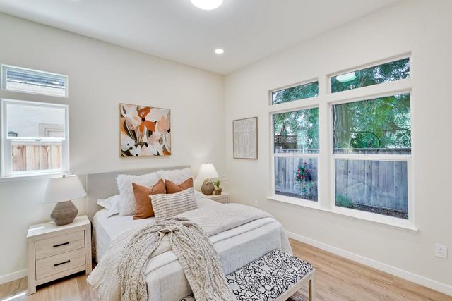 274 Skyview Court, Mountain View, CA 94043