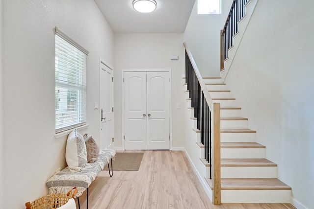 274 Skyview Court, Mountain View, CA 94043