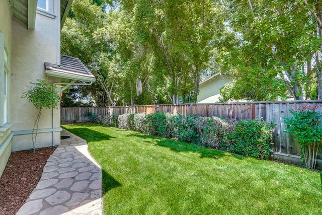274 Skyview Court, Mountain View, CA 94043