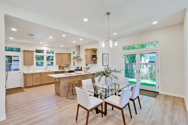 274 Skyview Court, Mountain View, CA 94043