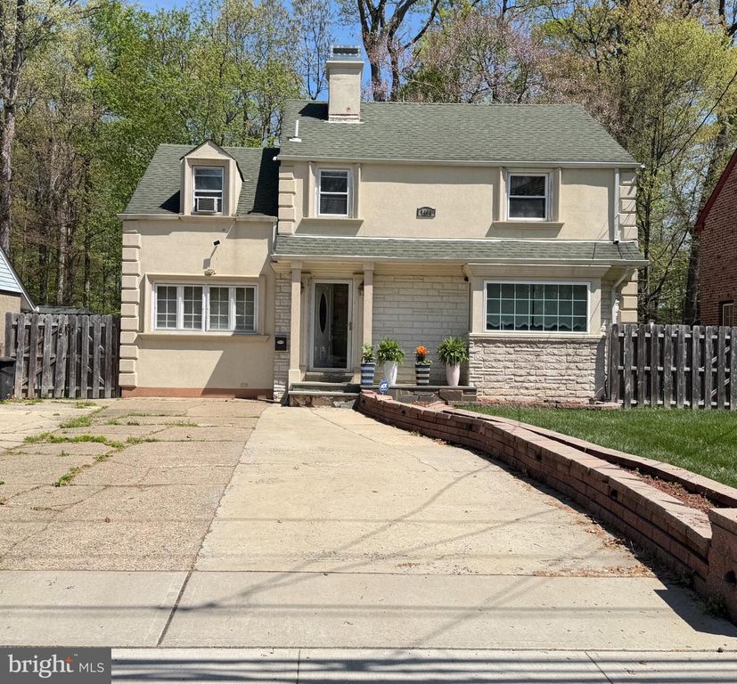 1494 STUYVESANT AVE, Trenton, NJ 08618