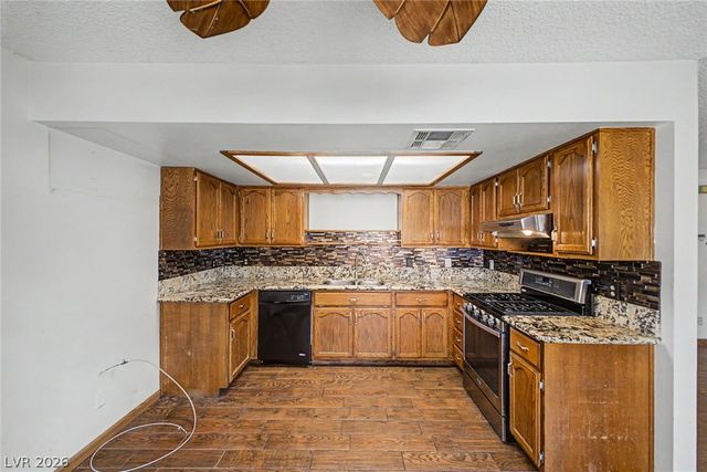 6643 West Tropicana Avenue 104, Las Vegas, NV 89103