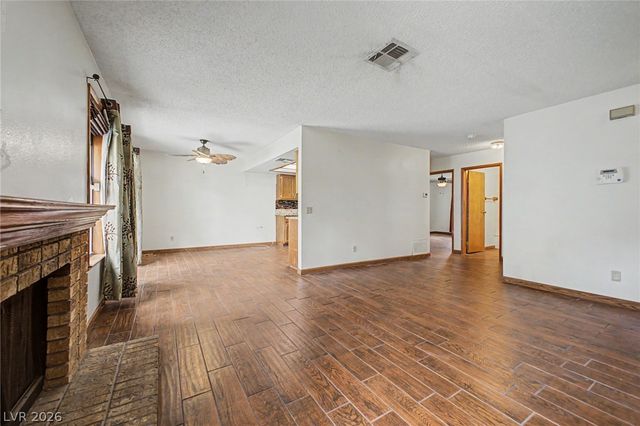 6643 West Tropicana Avenue 104, Las Vegas, NV 89103