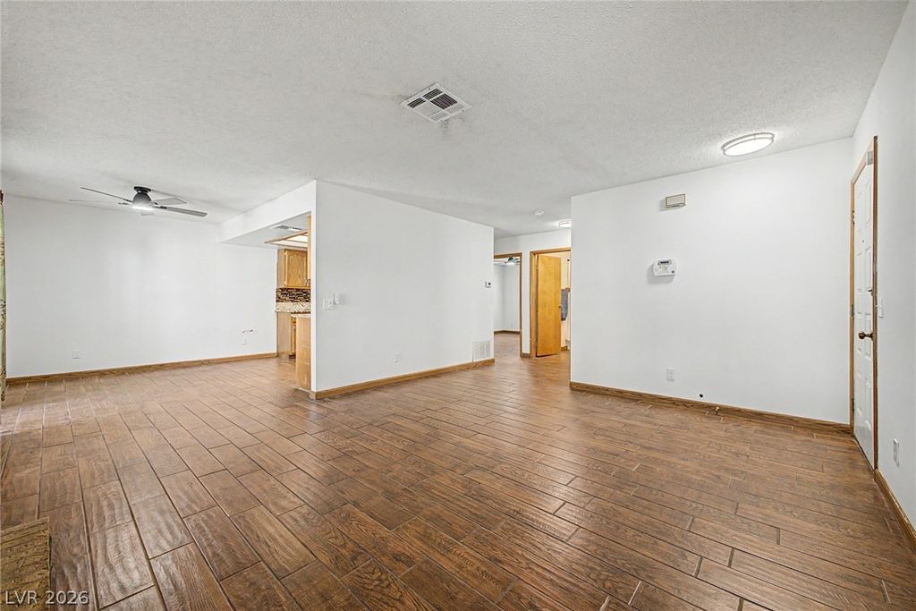 6643 West Tropicana Avenue 104, Las Vegas, NV 89103 — photo 4