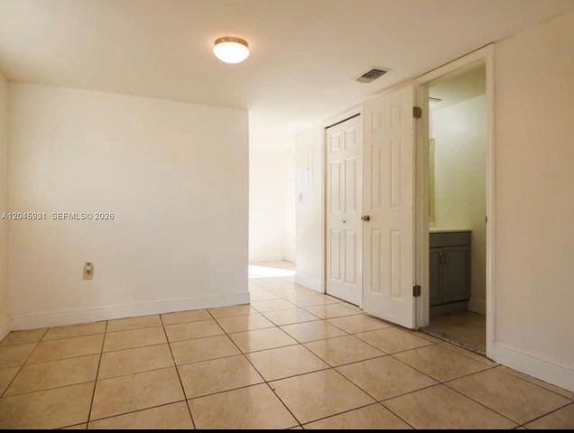 8252 NW 6th Ter 235, Miami, FL 33126