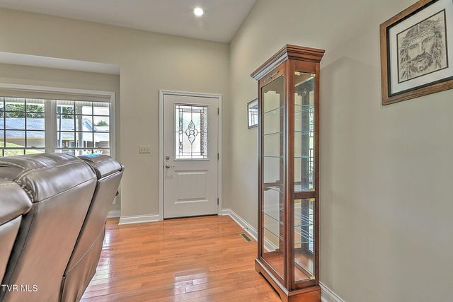 708 Willowcrest Place, Kingsport, TN 37660