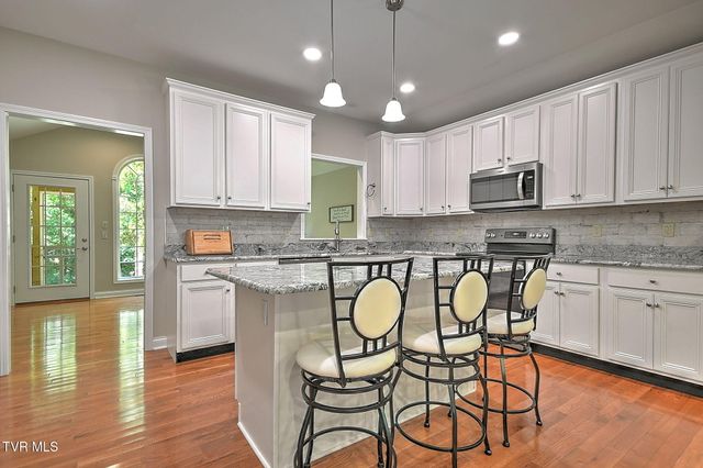 708 Willowcrest Place, Kingsport, TN 37660