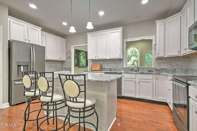 708 Willowcrest Place, Kingsport, TN 37660