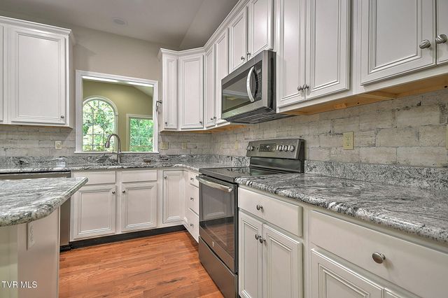 708 Willowcrest Place, Kingsport, TN 37660