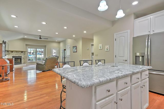 708 Willowcrest Place, Kingsport, TN 37660