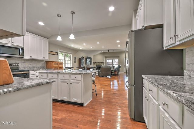 708 Willowcrest Place, Kingsport, TN 37660