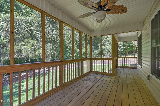 708 Willowcrest Place, Kingsport, TN 37660