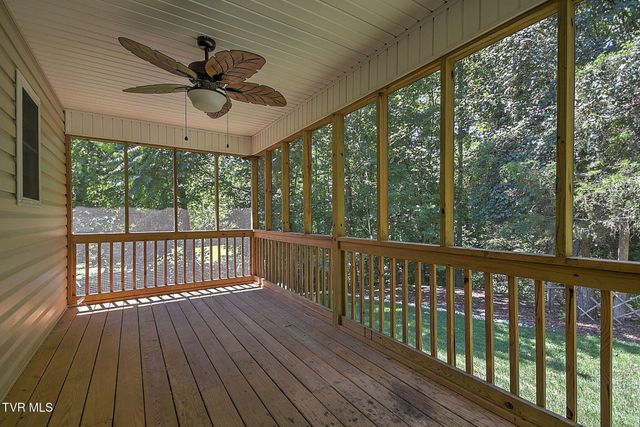 708 Willowcrest Place, Kingsport, TN 37660