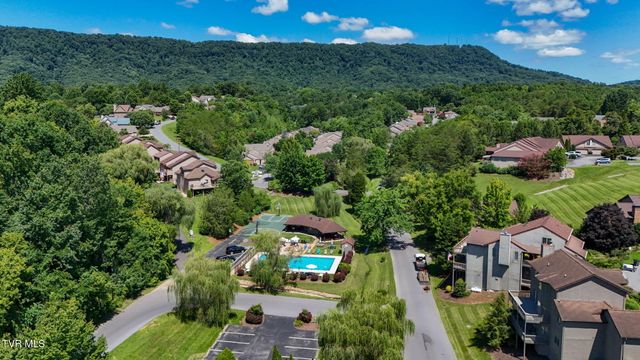 708 Willowcrest Place, Kingsport, TN 37660