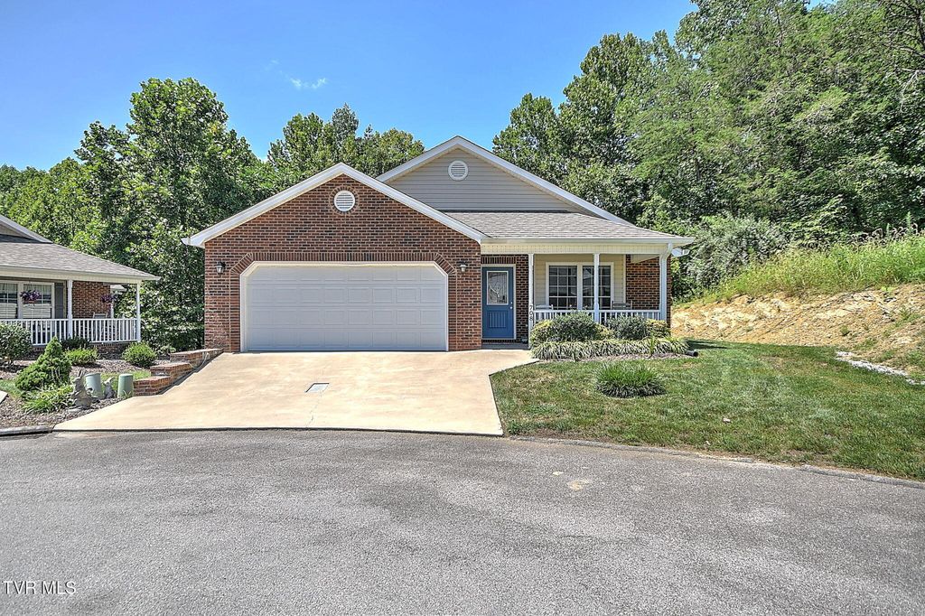 708 Willowcrest Place, Kingsport, TN 37660