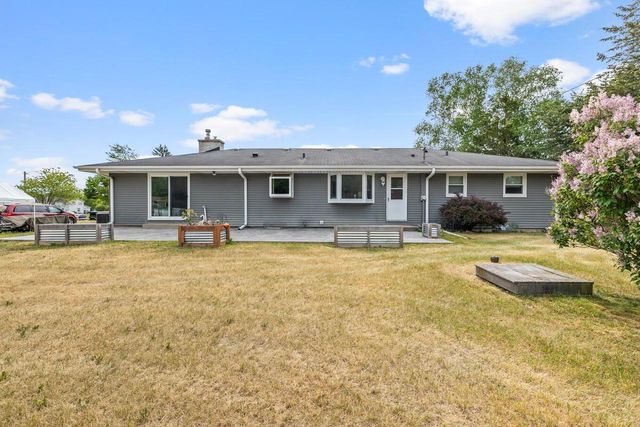6559 N Sandy Acre ROAD, West Bend, WI 53090