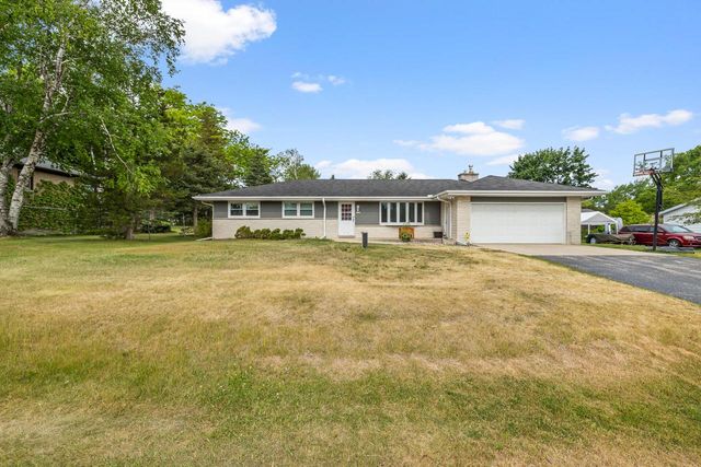 6559 N Sandy Acre ROAD, West Bend, WI 53090