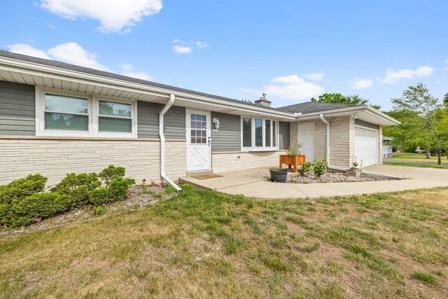 6559 N Sandy Acre ROAD, West Bend, WI 53090