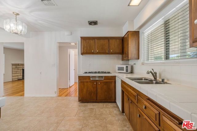 9811 Lubao Avenue, Los Angeles, CA 91311