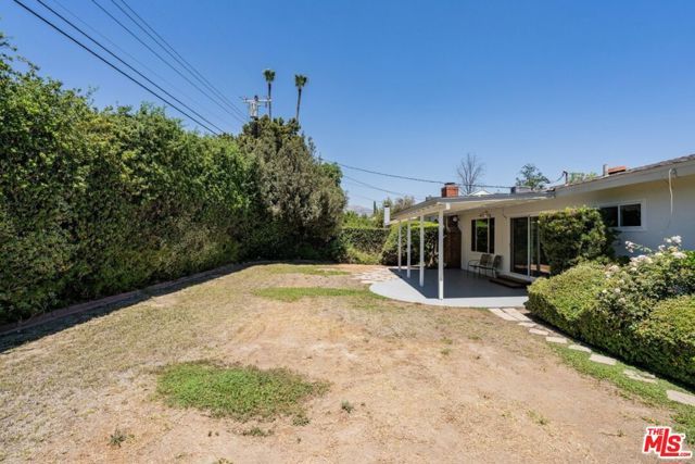 9811 Lubao Avenue, Los Angeles, CA 91311