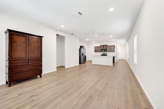 908 Hay Loft Lane, Royse City, TX 75189