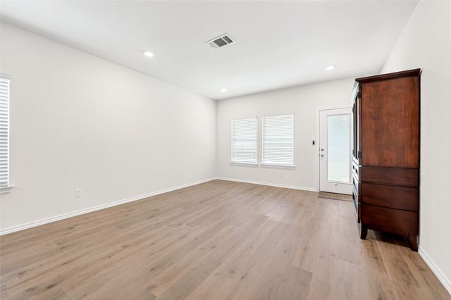 908 Hay Loft Lane, Royse City, TX 75189
