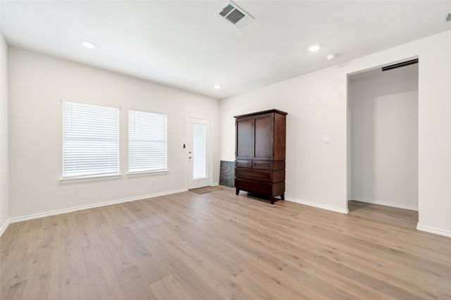 908 Hay Loft Lane, Royse City, TX 75189