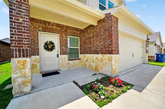 908 Hay Loft Lane, Royse City, TX 75189