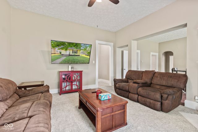 1418 S 7th Street, Terre Haute, IN 47802